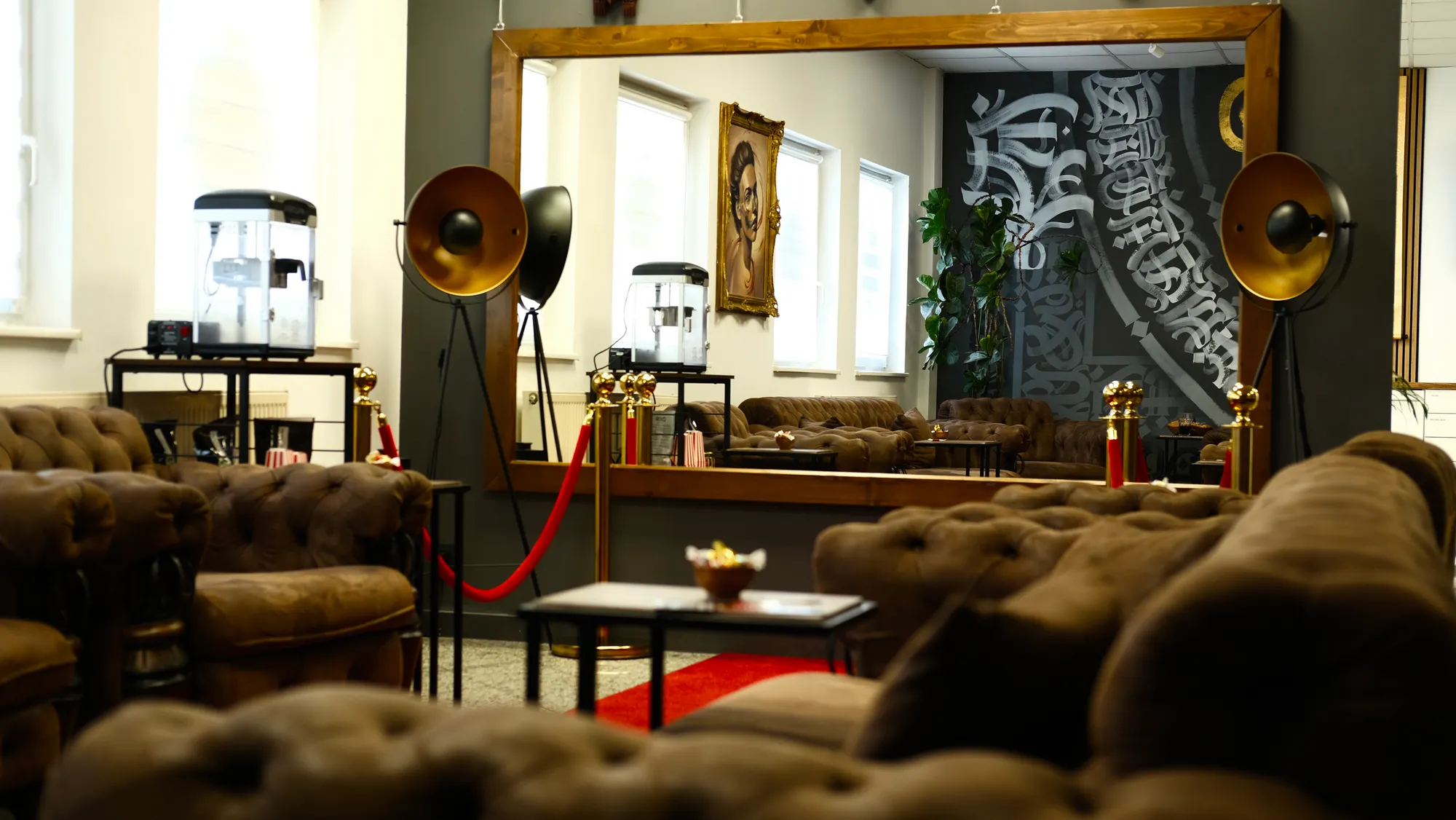 Blick in die Lounge von 13 Tattoo in Fürth